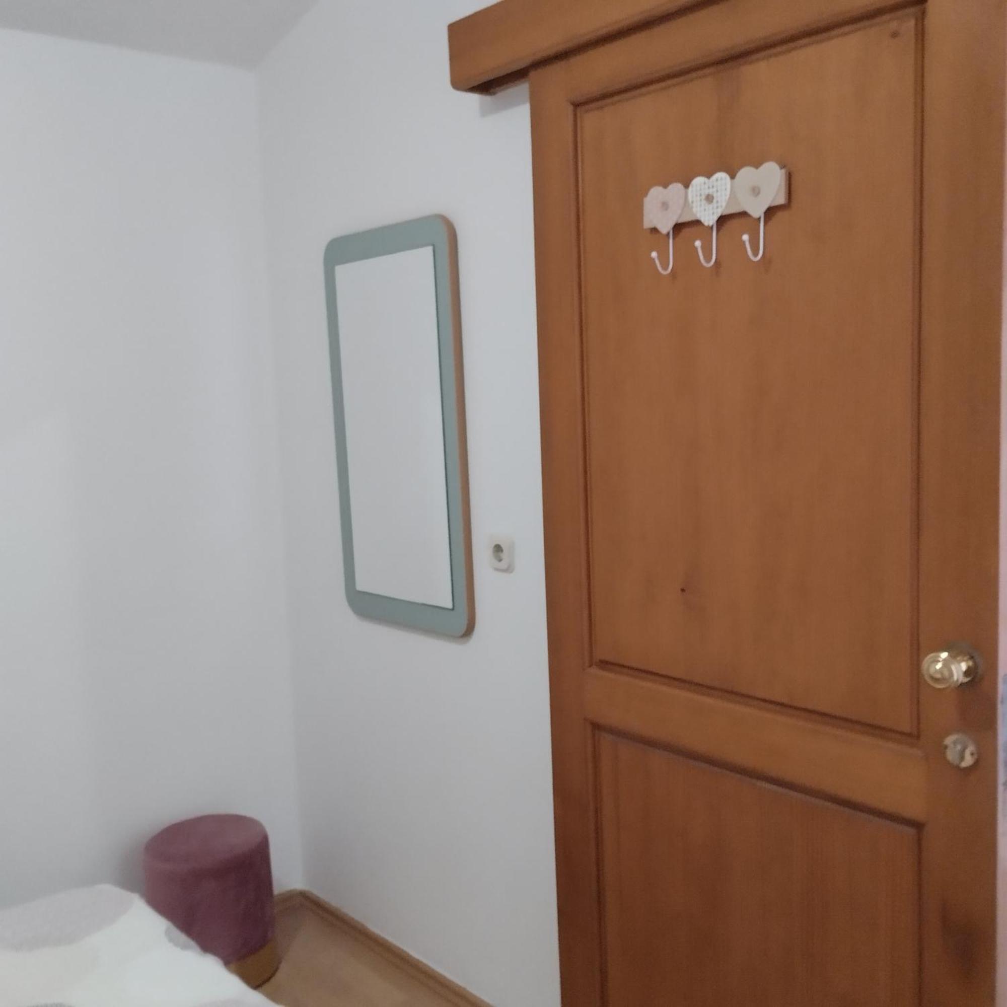 Apartmani Gero Lopar Eksteriør billede